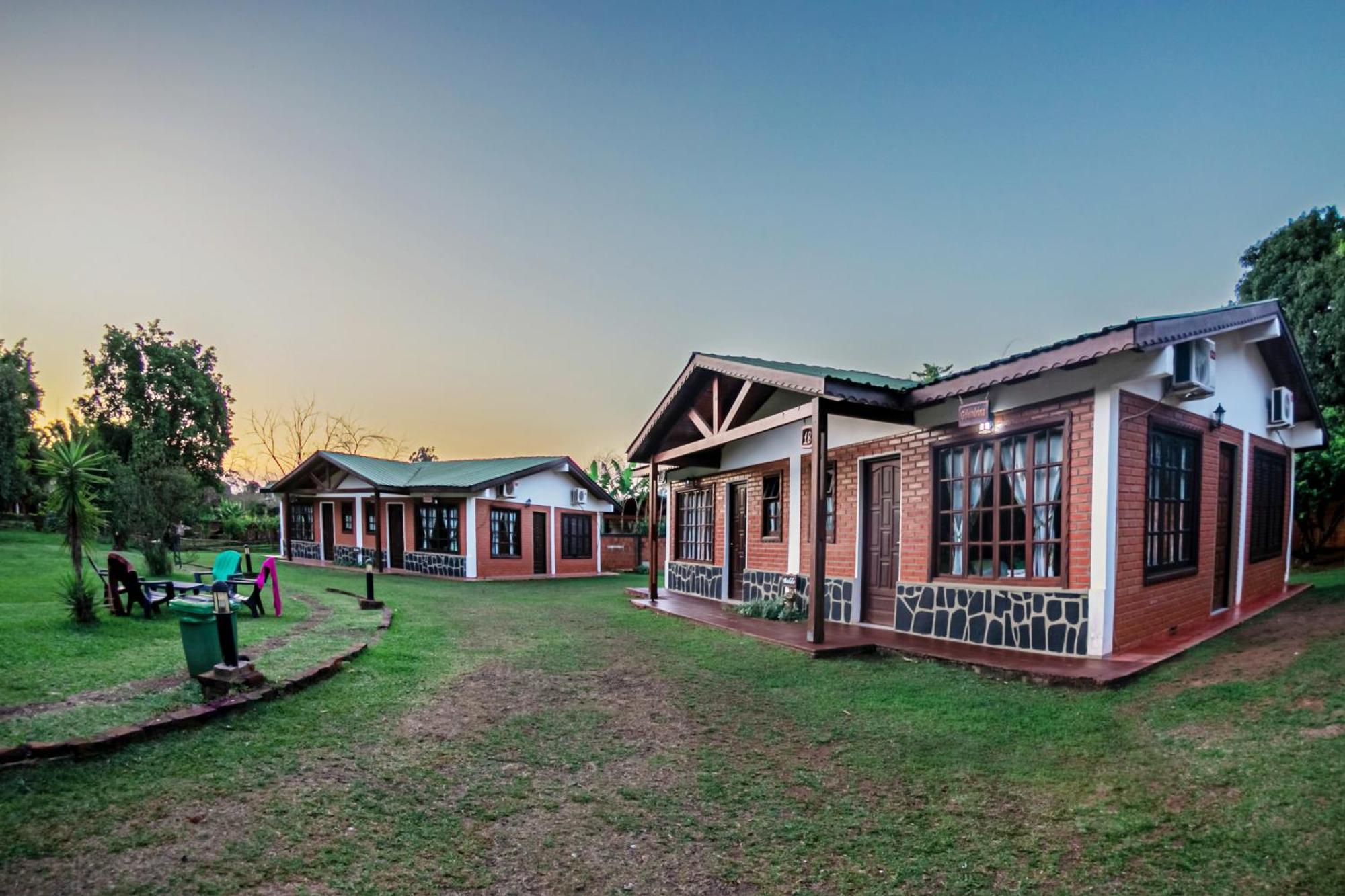 Cabanas El Refugio Del Mensu Puerto Iguazú Zewnętrze zdjęcie