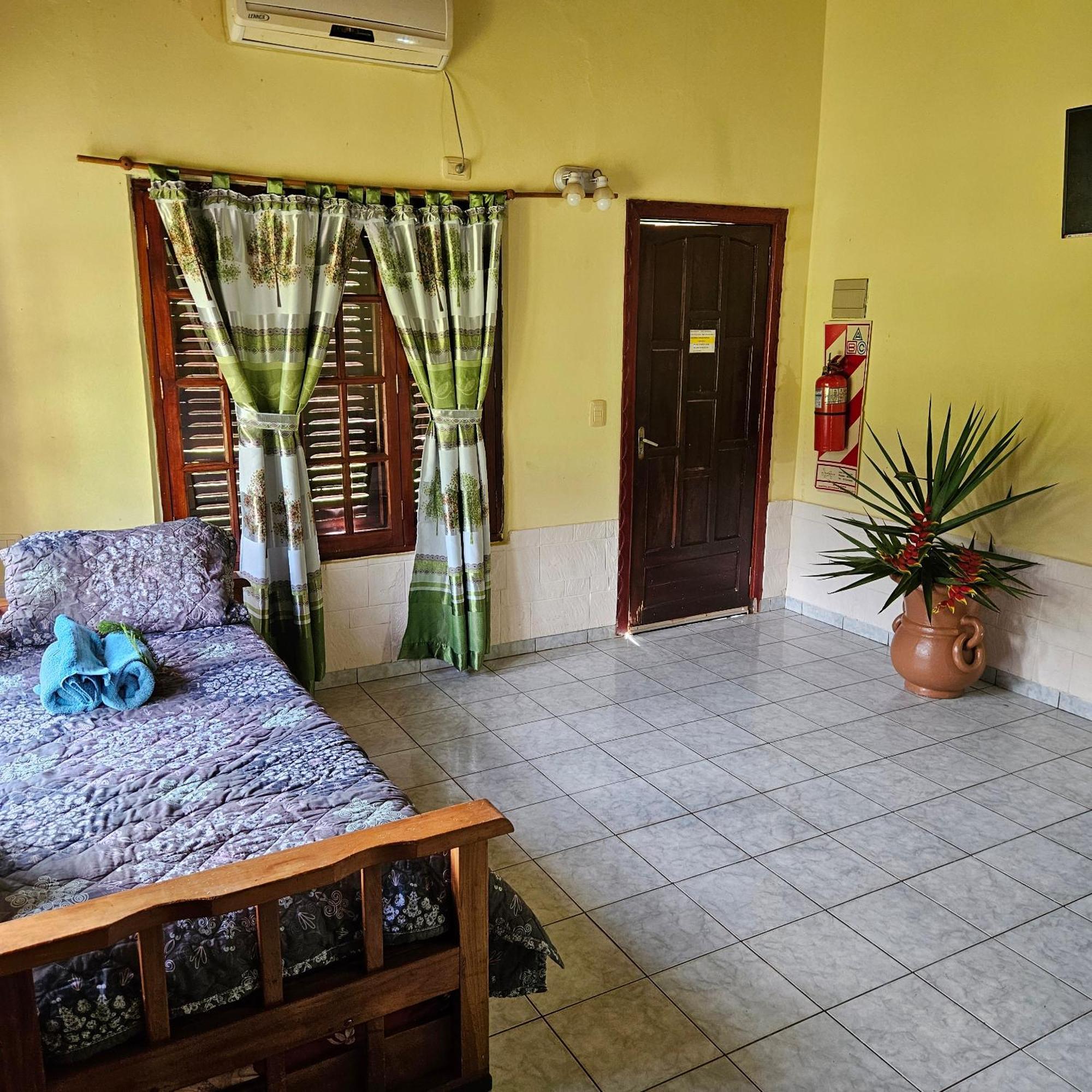 Cabanas El Refugio Del Mensu Puerto Iguazú Zewnętrze zdjęcie