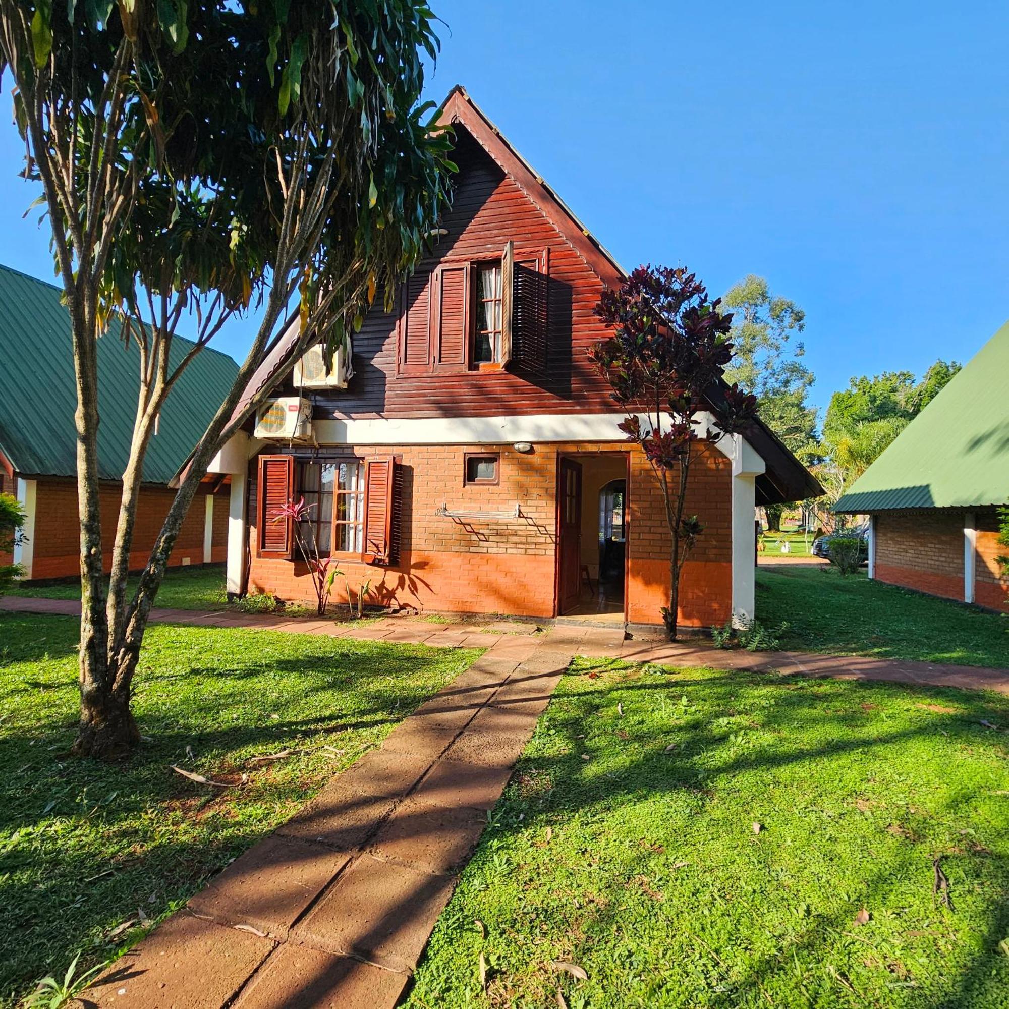 Cabanas El Refugio Del Mensu Puerto Iguazú Zewnętrze zdjęcie